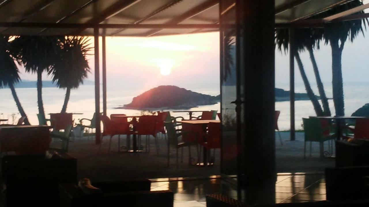 Hotel Majestic Ksamil Zewnętrze zdjęcie